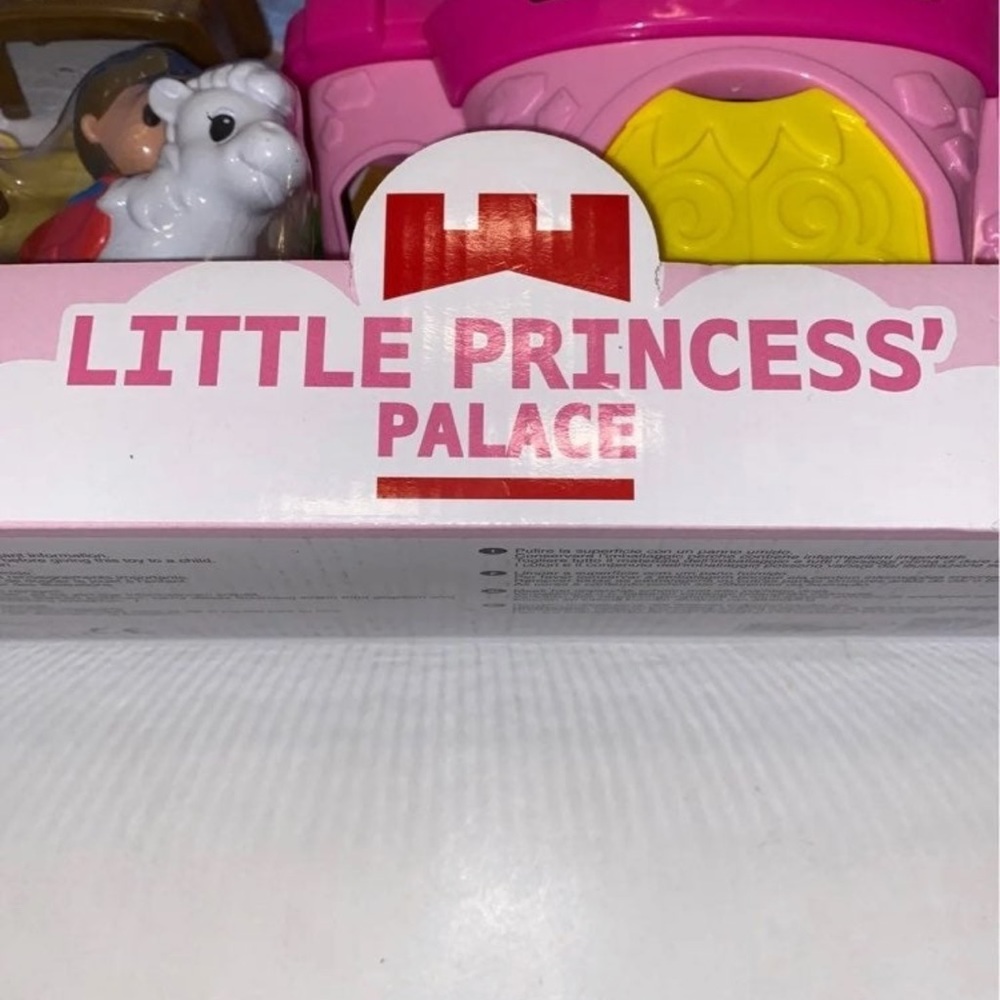 - Little Princess palace - Picture 4 of 4